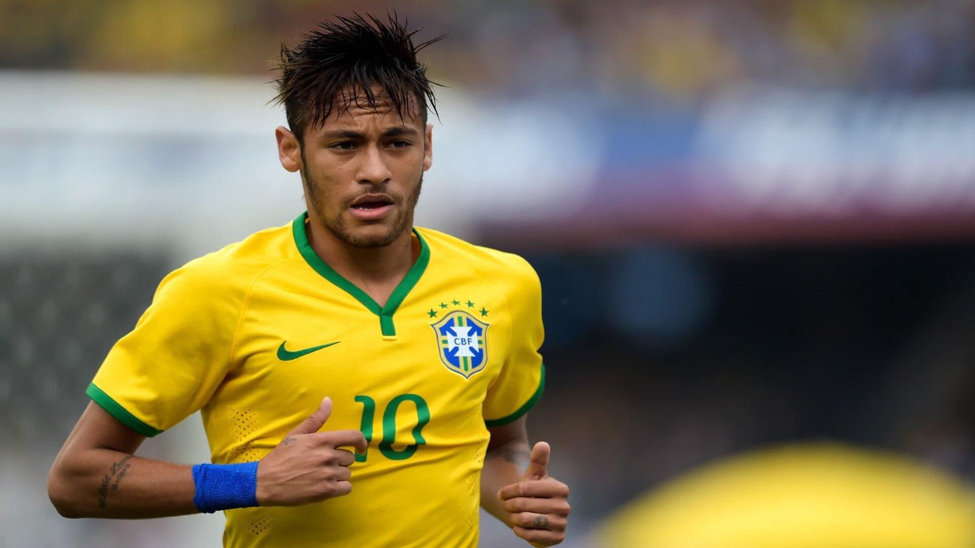 关键比赛时刻，球队士气高涨表现出色，鼓励球队士气的短文