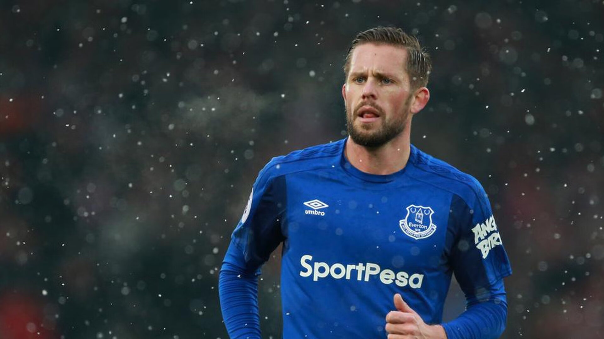 湖人击败快船，詹眉连线多次空接点燃现场，湖人队詹皇